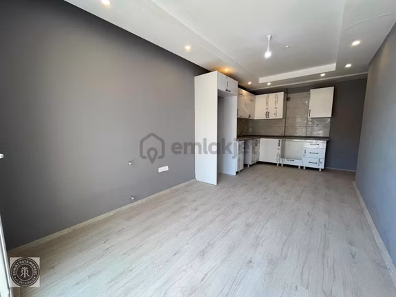 Sıfır 100 Yıl Mahallesi 3+1 Acık Mutfak Çok Cazipppppp Satılık Daire 2