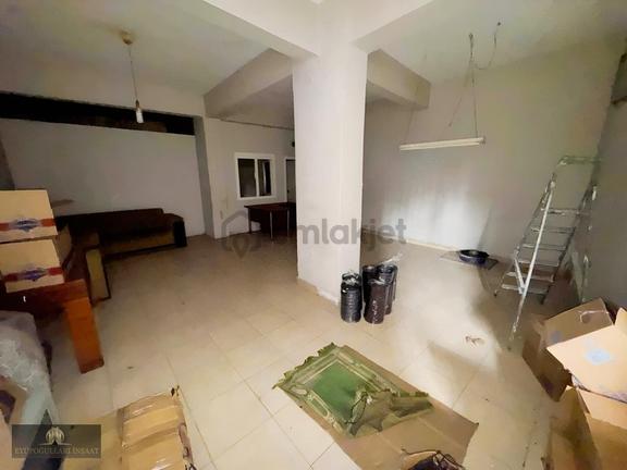 Bayrampaşa Da Karakolun Dibinde Cadde Üstü Kiralık Dükkan 1