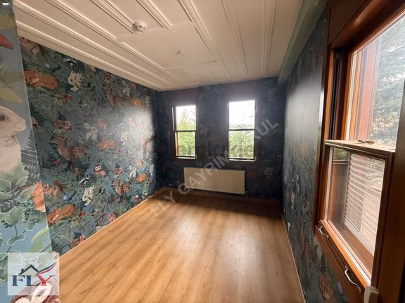 Kireçburnunda Deniz Manzaralı,sahile 2dk Mesafede Kiralık Villa 2