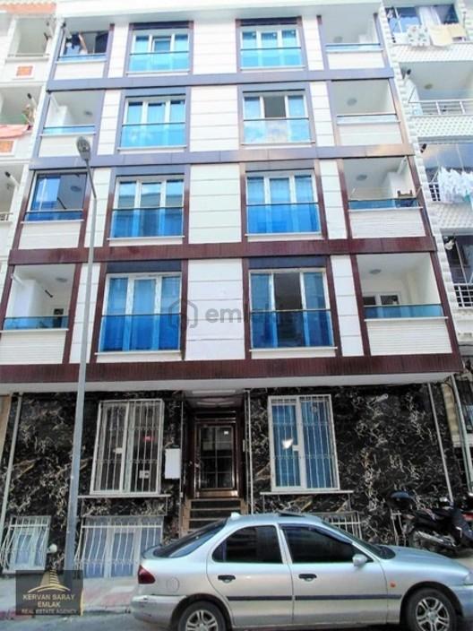 Bahçeşehir Mobilyacılar Çarşı Karşısı 2+1 70m2 Bahçe Katı 1
