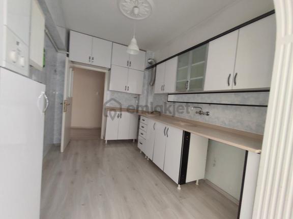 Yılmaz Gayrımenkulden Kıralık 2+1 Yüksek Giriş Yapılı Masrafsız Kıra 26 Bın 1