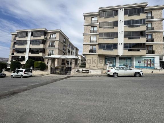 Tema Emlaktan 100.yılmah Batıkent Konutları 2+1 Kiralık Daire 1