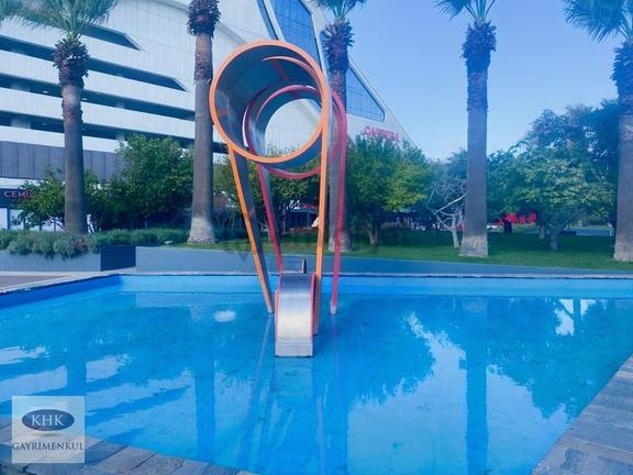 Folkart Towers B Kule 28. Katta Kiralık Deniz Manzaralı Ofis 2