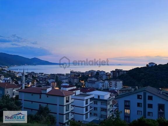 *daire-araç Takasına Uygun İmarlı Köşe Parsel 250m2 Manzaralı 2