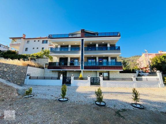 Altınoluk 2 Daire Gibi 4 Katlı Etrafı Kamera Sistemli 4 Kattan Deniz Gören Önü Yeşil Alan İkiz Villa 1