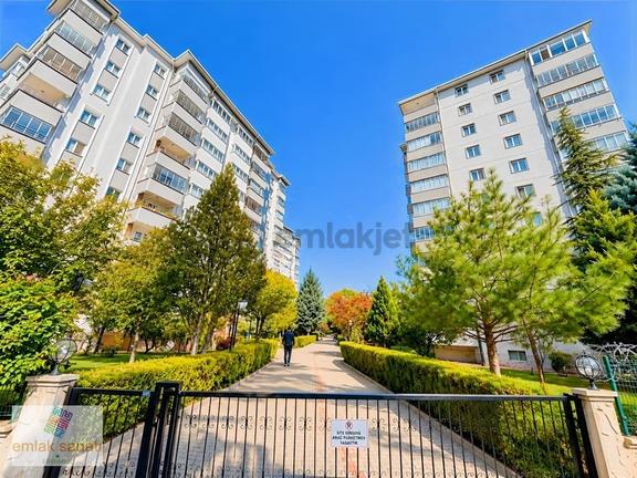 Demirel Park'da Harika Konumda Kiralık 3+1 Ebebyn Banyolu Daire 2