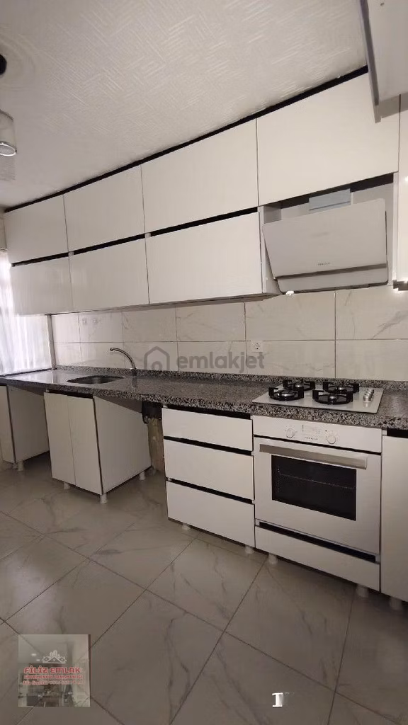Kurtuluş Mah. Satılık 3+1 Daire 1