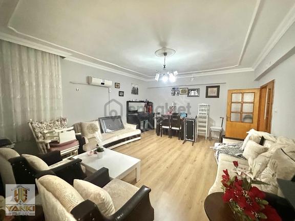 Bölgenin En Genişi 3+1 150m2 Tramvay Yolu Üzeri Arakat Fırsat 1