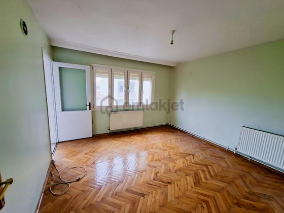 Akhisar Atatürk Mah Kiralık 3+1 2