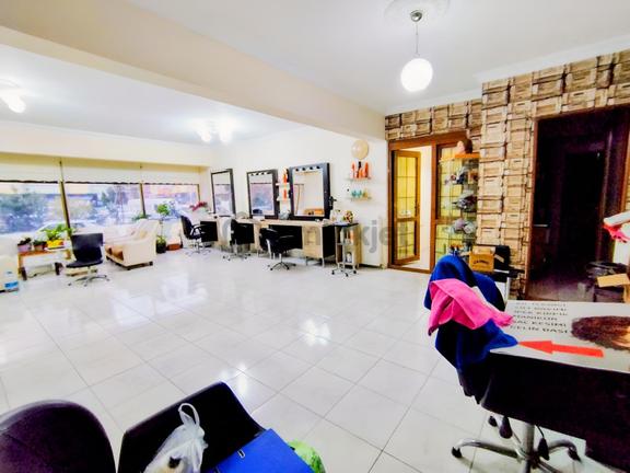 Turyap'tan; Yalova Merkezde, Geniş, Kiralık İş Yeri 1