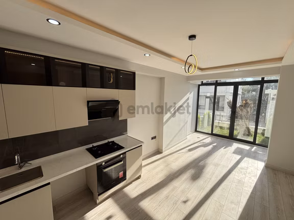 Güre Merkez’de Satılık Yatay Mimari Bahçe Kullanımlı 2+1 Daire 1