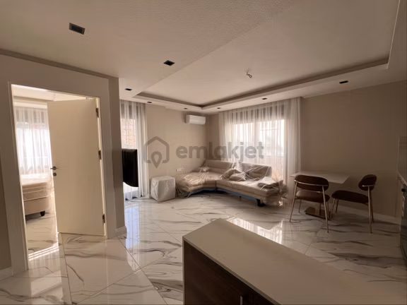 Antalya Konyaaltı Sıfır Bınada Sıfır Eşyalı Katta Çok Genış Salon Ve Odaya Sahıp Fırsat 1 + 1 Daıre 1