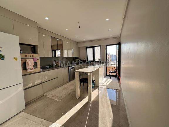 Ceylan Avm Karşısında Ful+full Yapılı 3+1 Satılık Daire 1