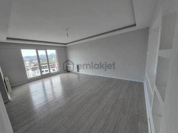 Ordu Şahincilide Kamelya Konaklarında Satılık 3+1 Çatı Katı 2
