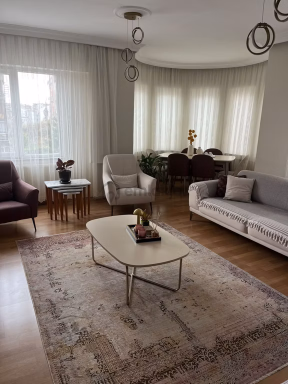 Onur Emlak'tan Kaptanlar Sitesi'nde Kiralık Daire 2