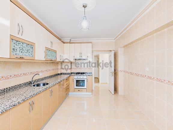Eryaman Mah.çift Banyolu Çift Balkonlu Kiralık 3+1 Daire 1