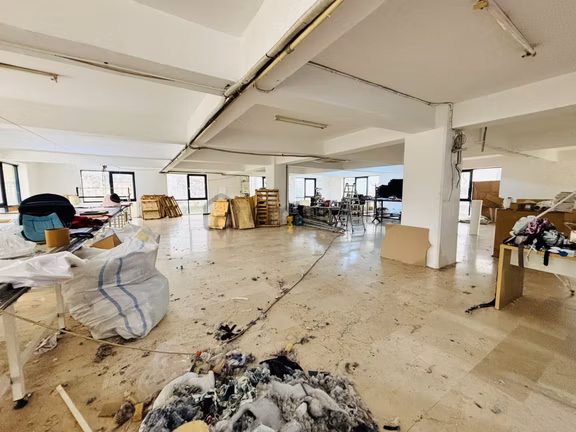 Mertcan'dan E-5'e Cephe 450 M2 Kullanım Alanlı İş Yeri 2