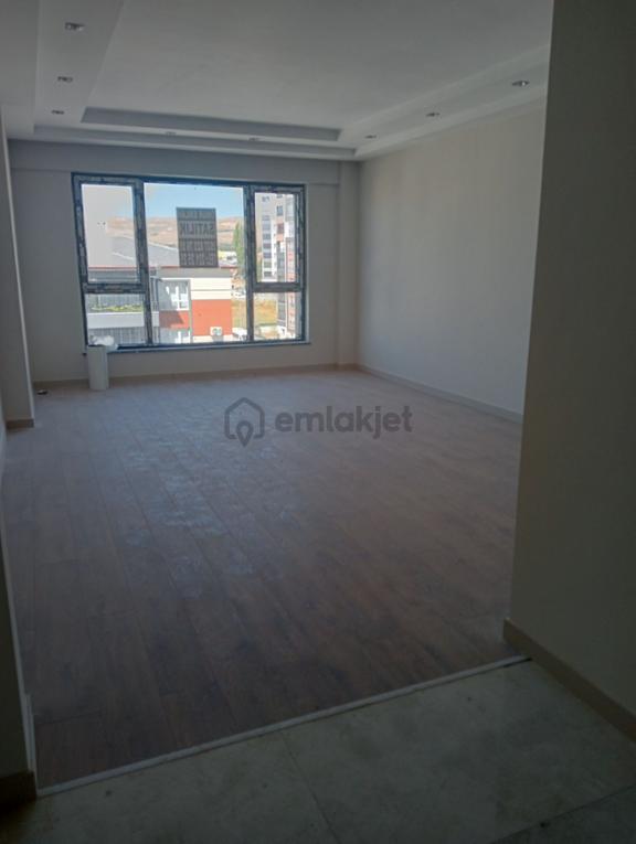 Onur Emlak'tan Seyrantepe Mahallesi'nde Satılık Daire 2