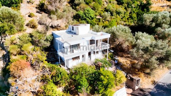Eğlenhoca'da 1524 M2 Arazi İçerisinde 3+1 Müstakil Ev 1