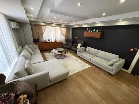 Çamlık'ta Mükemmel Konumda 4.kat Satılık 3+1 205m2 Daire 1