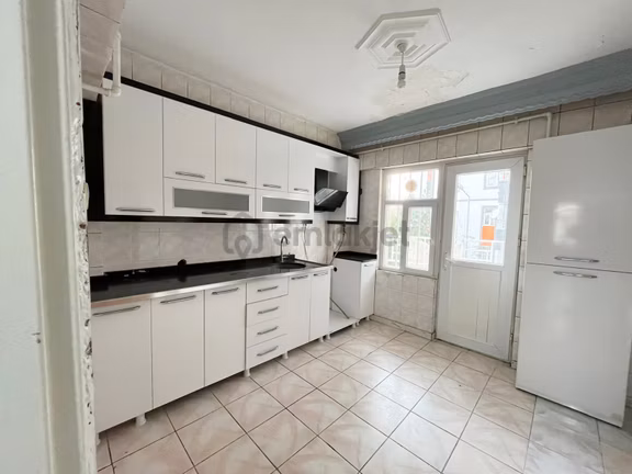 Taha Emlak Tan Batı Hastahanesi Civarında Kiralık 3+1 Daire 1