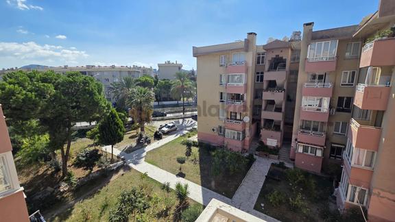 Kuşadası Şehir Merkezi 2+1 100m2 Kapalı Mutfak Çift Cephe Arakat 1