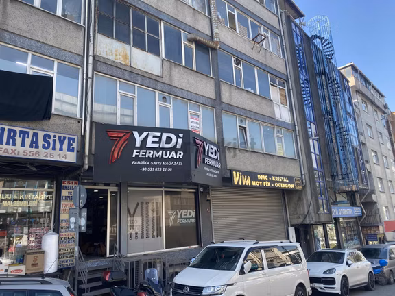 Yük Asansörlü Binada 1.kat Kiralık İş Yeri 2