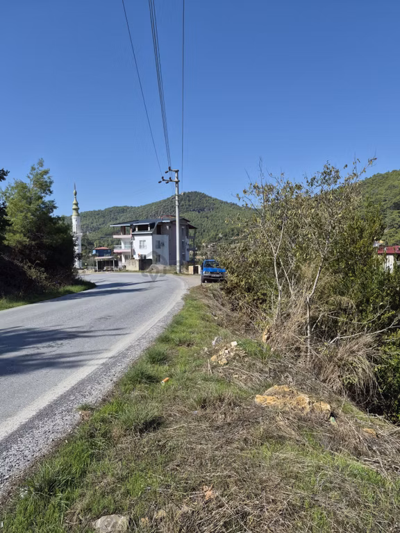 Alanya Demirtaş Beyreli Mahallesi Satılık Tarla 1