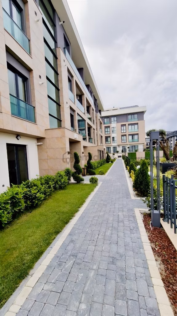 Villa Konforunda Satılık 3+1 Sıfır Daire 1