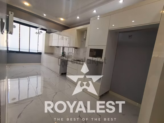 Royalest'ten Merkezi Konumda Göbek Daire Masrafsız 2