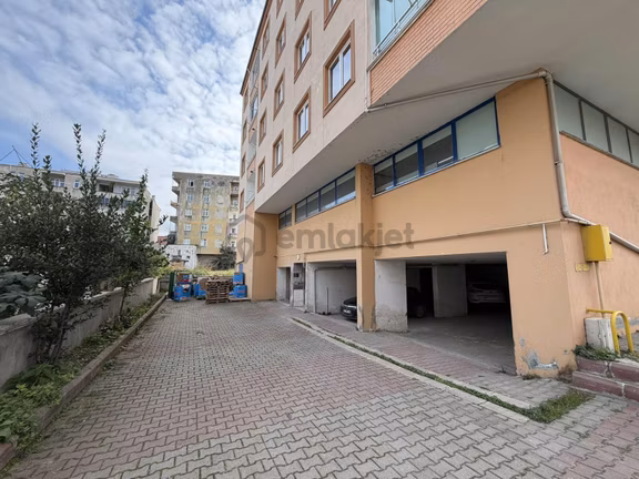 Anayol Üstü Deniz Manzaralı Masrafsız 4.kat Daire 2