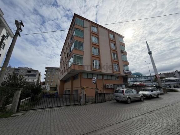 Anayol Üstü Deniz Manzaralı Masrafsız 4.kat Daire 2