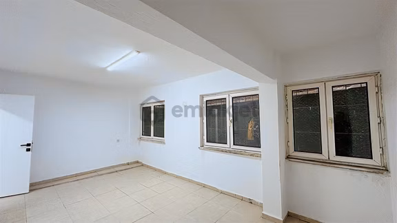 Çınara Yakın 70 M² Bahçeli Yerden Isıtmalı Kiralık Ofis/büro 2