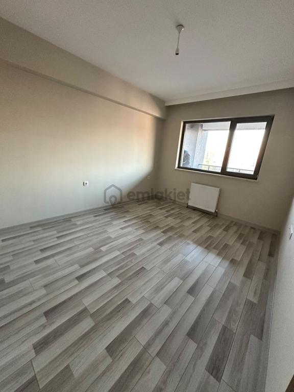 Yeşilova Mahallesi'nde 2+1 Kiralık Daire 1