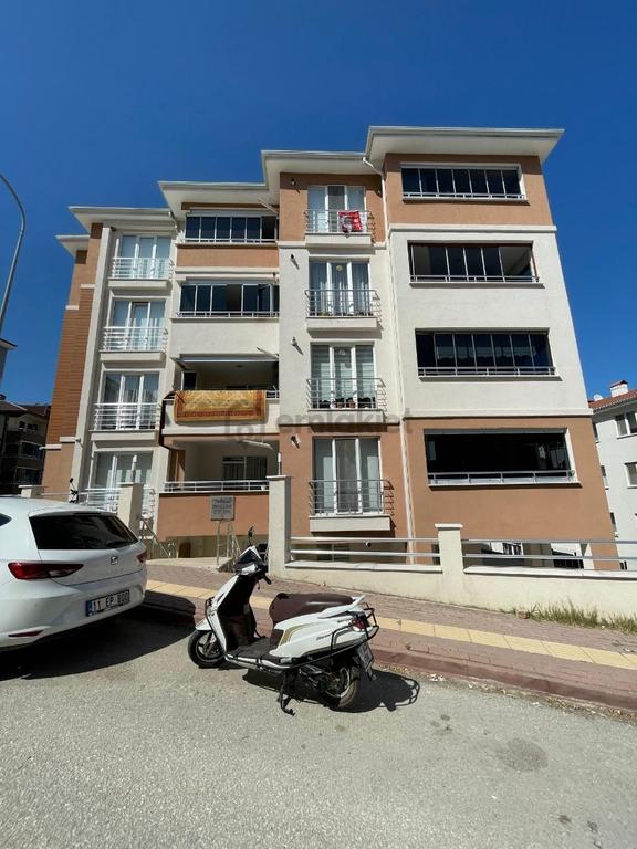 Beyaz Gayrimenkulden Ertuğrulgazi'de Satılık 2+1 Daire 1