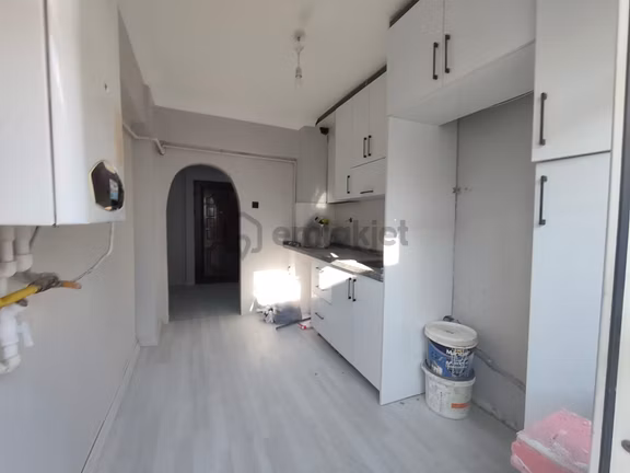 Yılmaz Gayrımenkulden 3+1 Geniş Yapılı Masrafsız Ön Cehe 1