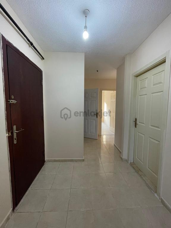 Beyaz Gayrimenkulden Toki D Bloklarda Satılık 3+1 Daire 2