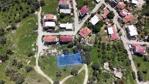 Karaburun Merkez'de Fırsat! 318 M² Konut İmarlı Arsa 2