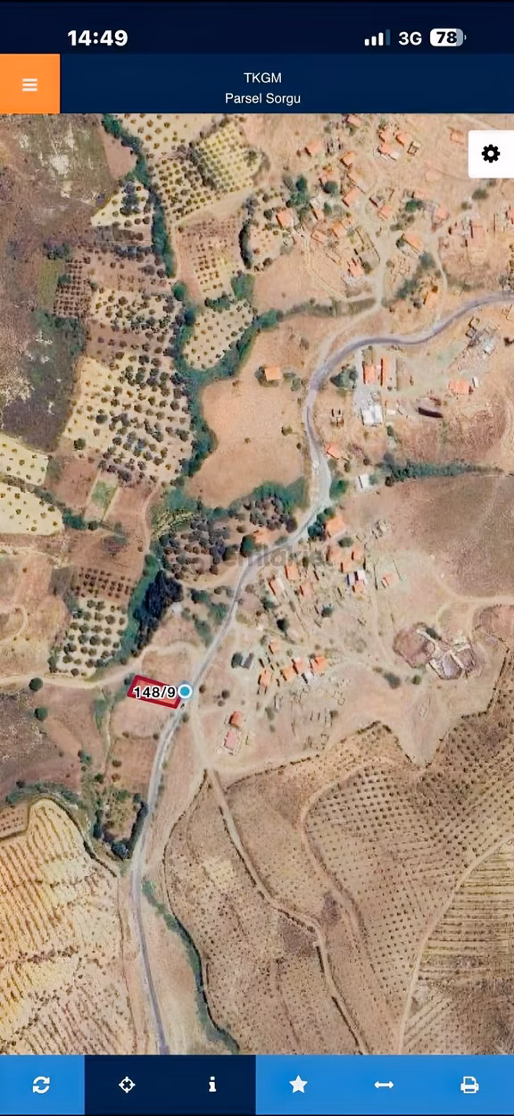 Köy Dibinde, Yola Cepheli, Kaçırılmayacak Fırsat Tarla 1