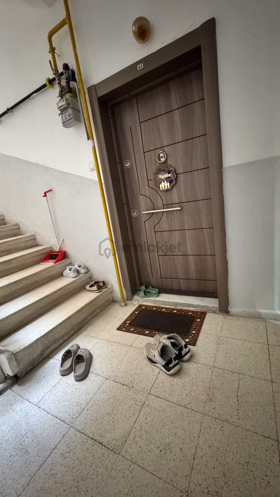 Mükemmel Konumda Özenle Yenilenmiş 3+1 Satılık Daire 2