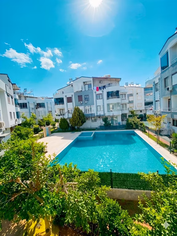 Güzelobada Havuzlu Site İçerisinde 2+1 Satılık Daire 1