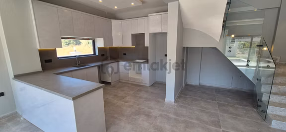 Fethiye Üzümlü'de Satılık Müstakil Villa 1