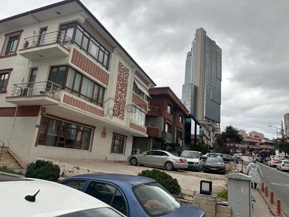 Kazım Özalpte Papazın Bağı 140 M² 4+1 Lüks Manzaralı Daire 2