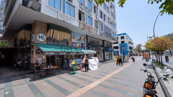 Antalyanın Kalbi Güllük De Yüksek Cirolu İşletme 1