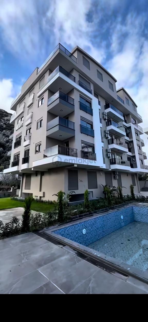 Hurma Mahallesi Sıfır Katta Mükemmel Lokasyonda Eşyasız 2+1 Kiralık Daire 1