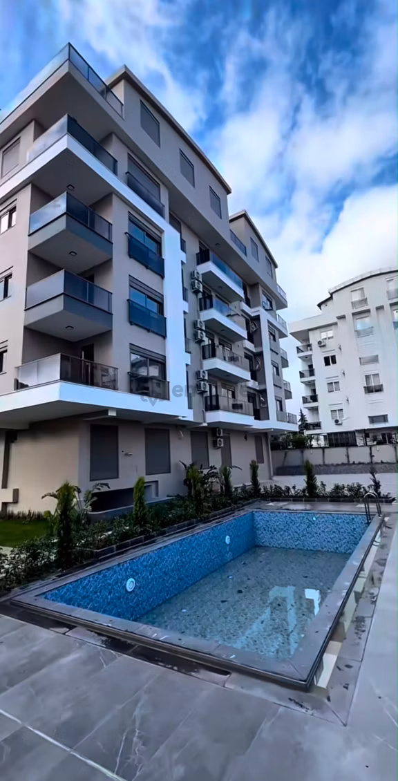 Hurma Mahallesi Sıfır Katta Mükemmel Lokasyonda Eşyasız 2+1 Kiralık Daire 2