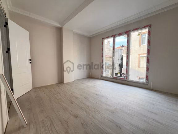Seba'dan Fevziçakmak Mh 2+1 70m2 Krediye Uygun Yatırımlık 2.katt 1