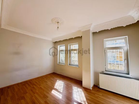 1polat Emlak'tan 15 Temmuz Mahallesinde Geniş 3+1 Kiralık Daire 2