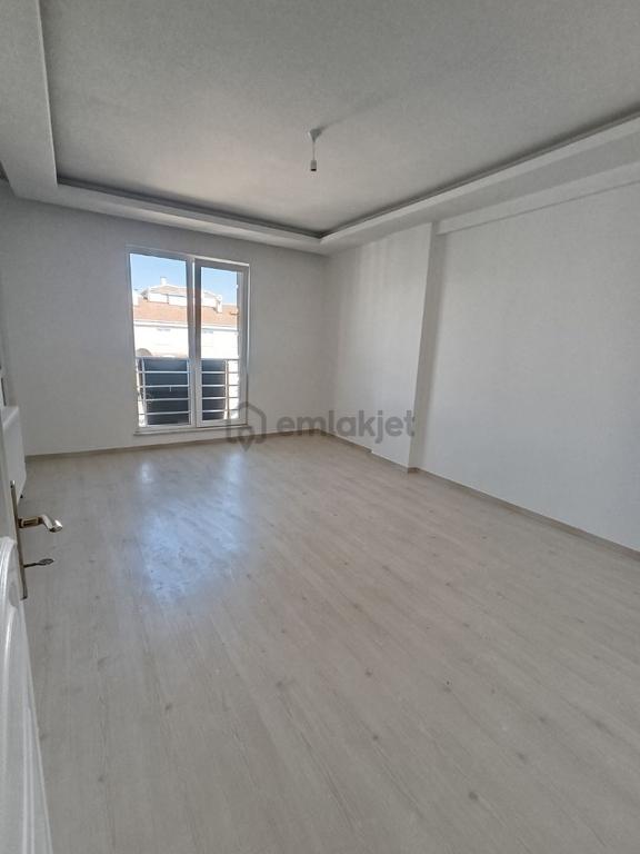 Paşacık Mah 3+1 Satılık Bakımlı Daire 2