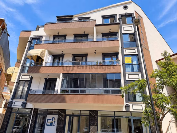 İzmit Tramvaya Yakın Kuruçeşme Merkezde Satılık 2+1 Daire 1